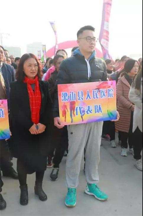 梁山伦达最新动态，日常奇遇与友情绽放的温馨时刻